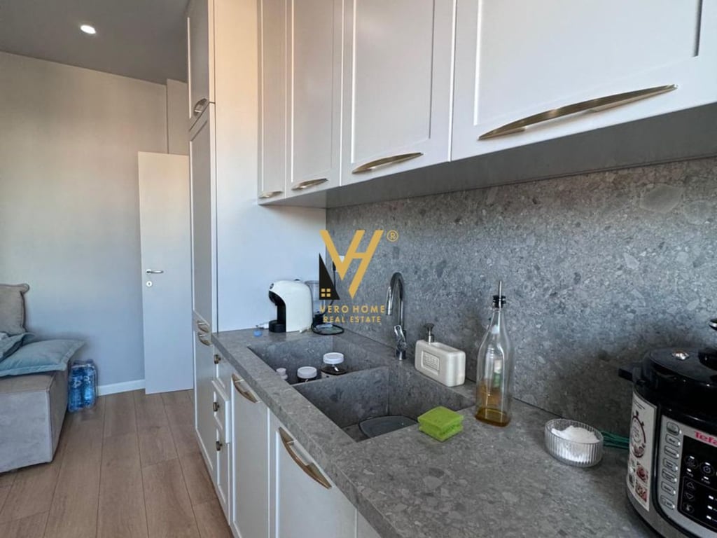 SHITET APARTAMENT 1+1+BLK TE BULEVARDI I RI 135.000 EURO