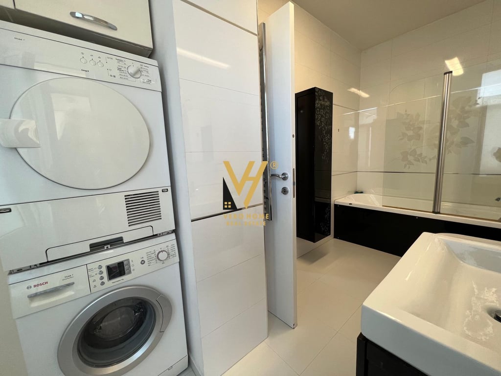 Appartamento 2+1 con Balcone in Affitto a Blocco 1.800 Euro