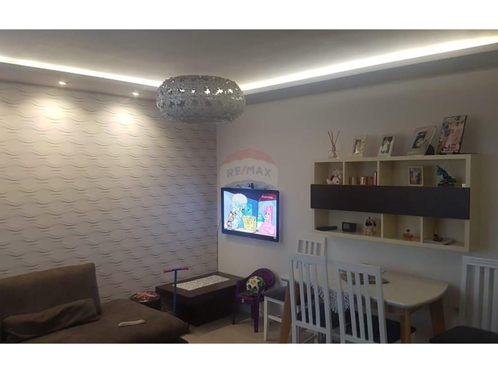 Jepet apartament me qera 1+1 te Siri Kodra