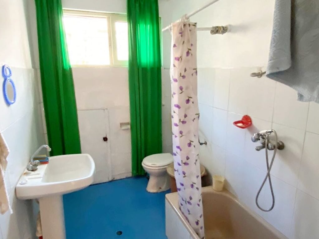 🏡Private house for sale, a few meters from "Josif Budo" street, Kavajë.