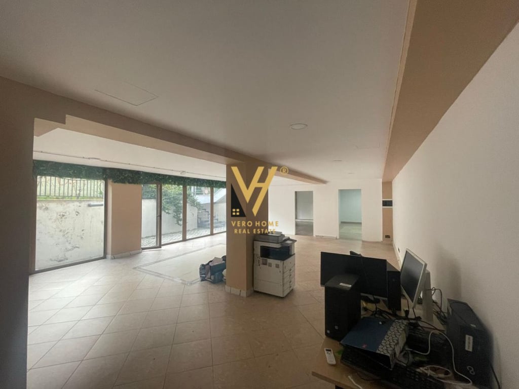 BUSINESS PREMISES FOR RENT 170 M2 IN PAZAR I RI 1,700 EURO