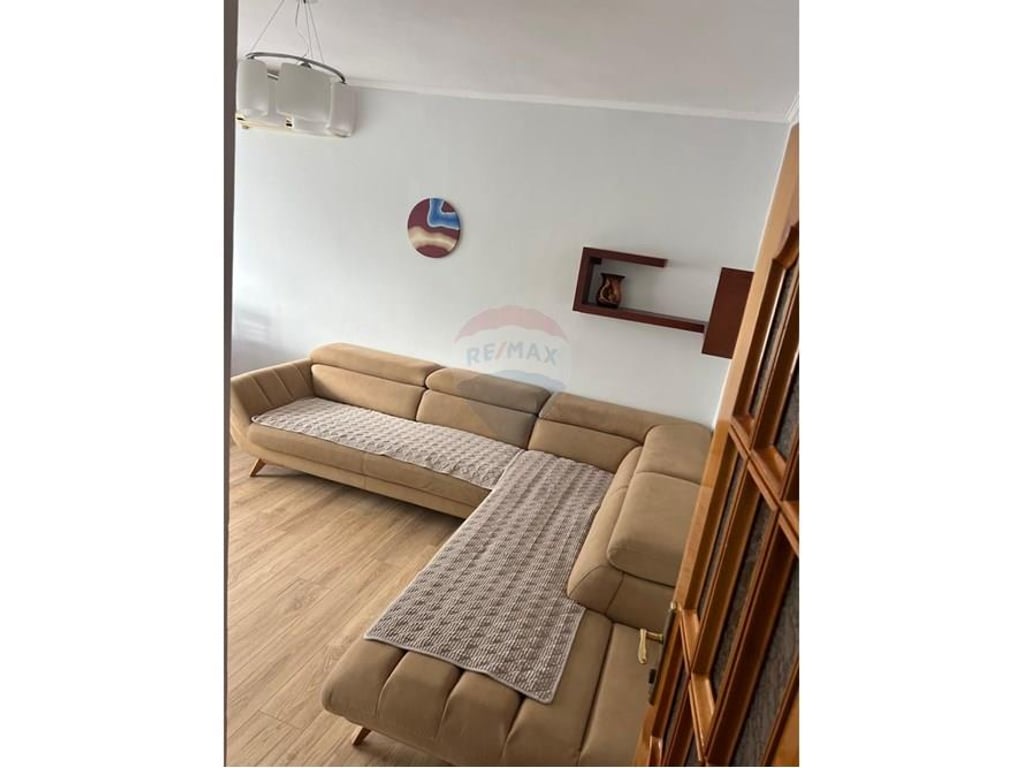 APARTAMENT 2+1 PER QIRA TEK BULEVARDI ZOGU I PARE