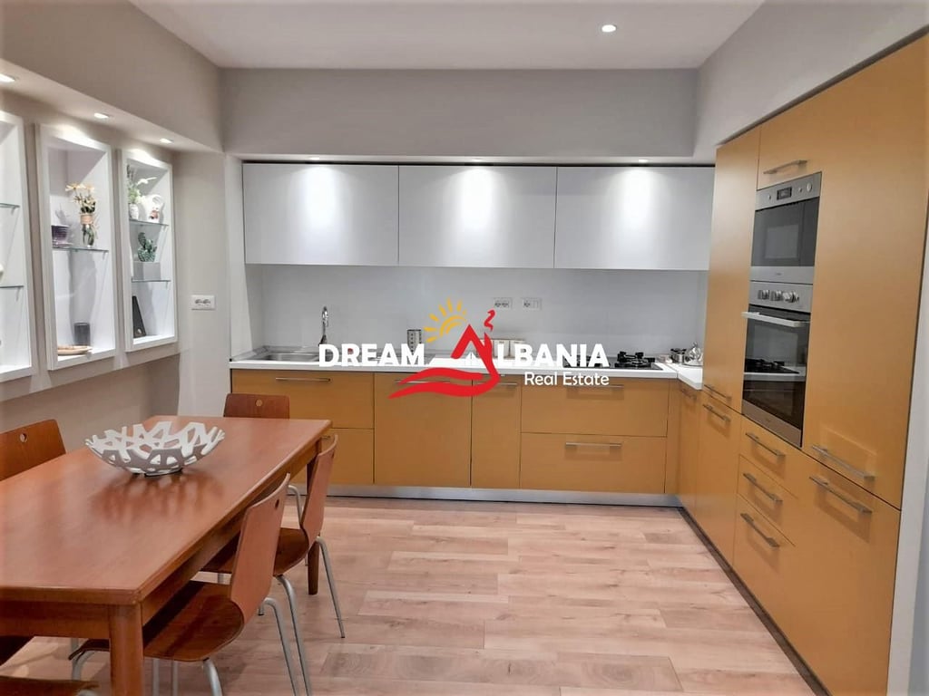 Appartamento 2+1+2 in affitto in Via Bogdaneve a Tirana (ID 42211195)