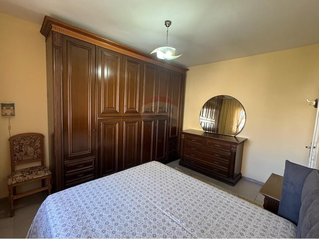 Apartment for sale 2+1 in Vasil Shanto