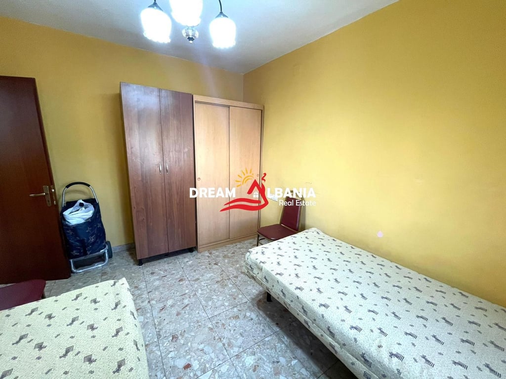 Apartament 2+1 me qera ne qender tek Rruga e Durresit.ID (4229342)