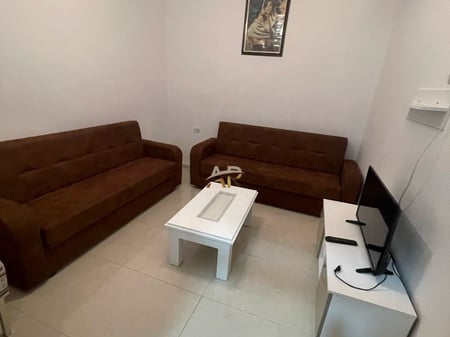 Affittasi ingresso 1+1 arredato, Pazari i Ri, vicino alla scuola 4 Deshmoret.