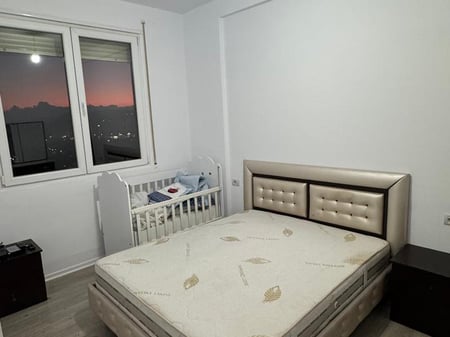 A 3+1+2 apartment is for rent at the former Aviation Field.