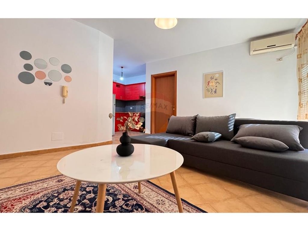 Apartament 1+1 per qira prane Air Albania Stadium!  600€