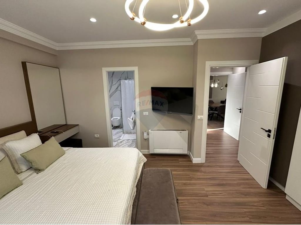 Jepet me qera apartament 3+1+2+2
