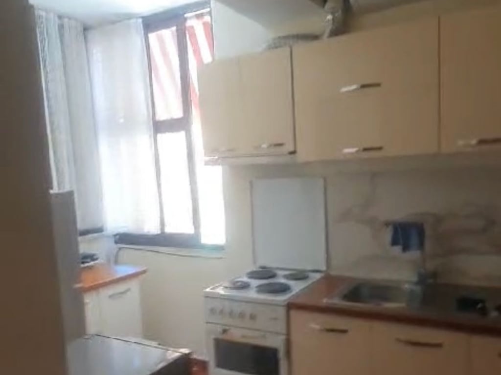 Garsoniere me qira tek Rruga e Elbasanit!