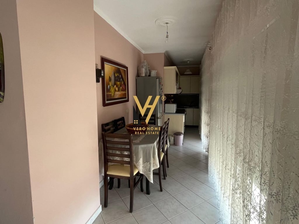 JEPET APARTAMENT 2+1+BLK ME QERA NE LAPRAKE 550 EURO