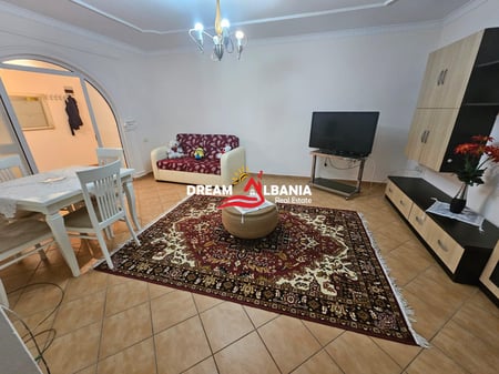 Jepet me qera apartament 2+1 tek rruga Gjik Kuqali prane stadiumit Dinamo , Tirane (ID 4229437)