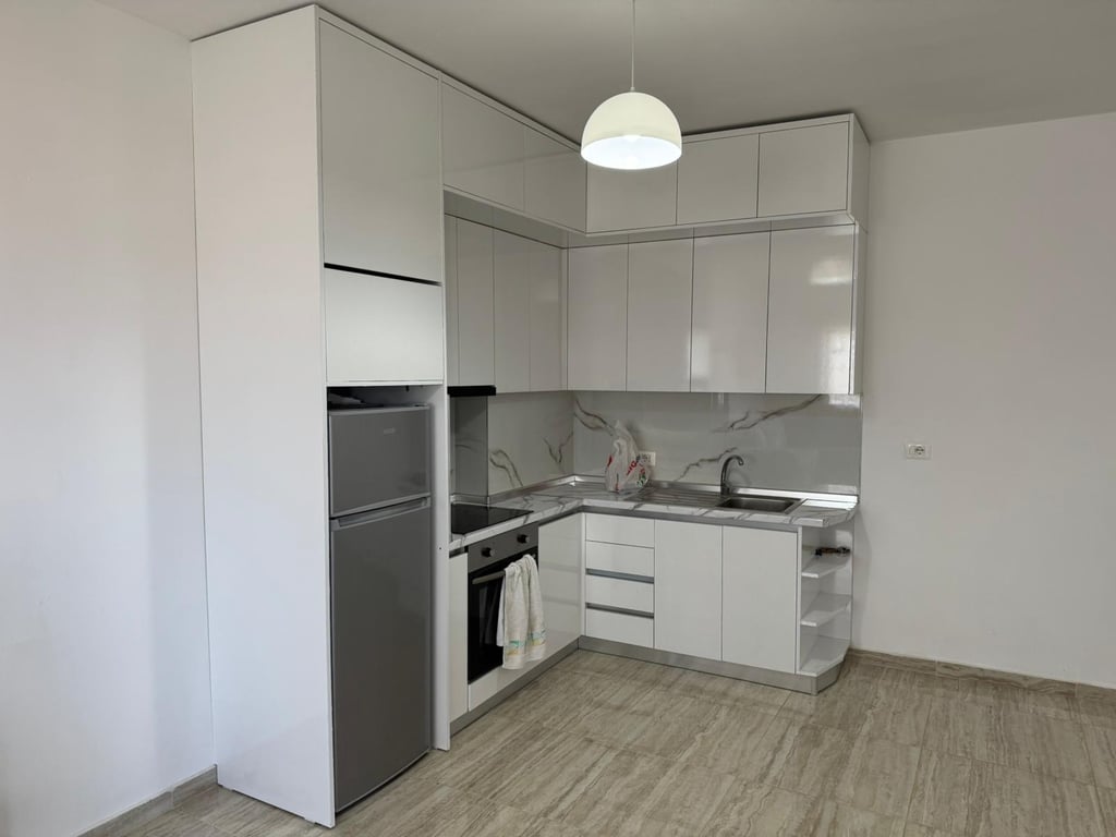 APARTAMENT ME QERA 1+1
