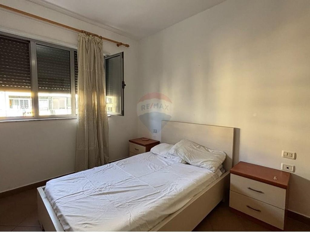 Appartamento 2+1 in affitto Palazzo con Freccia