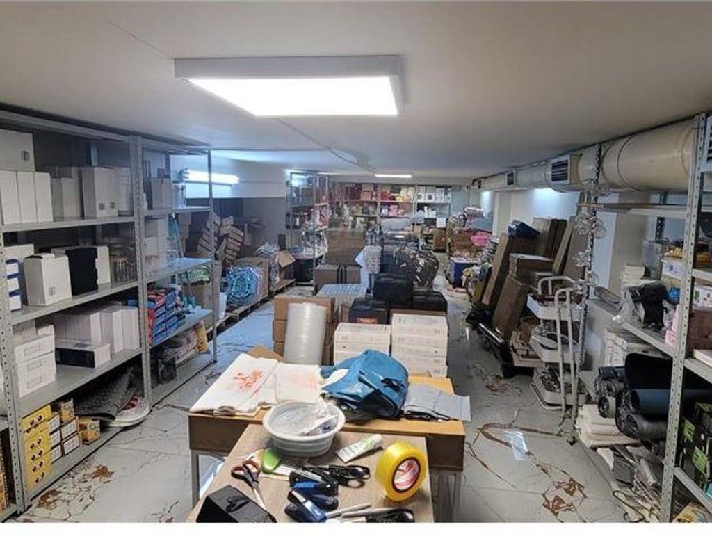 UNIT FOR SALE, MYSLYM SHYRI STREET.