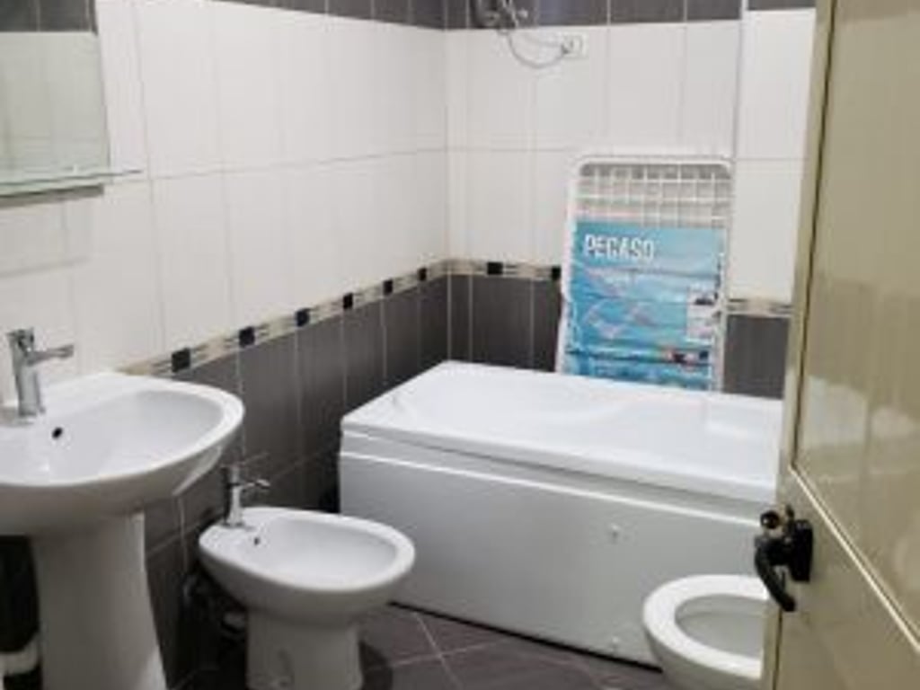 Jepet apartament 2+1+2 me qera tek Kompleksi Panorama , don bosko