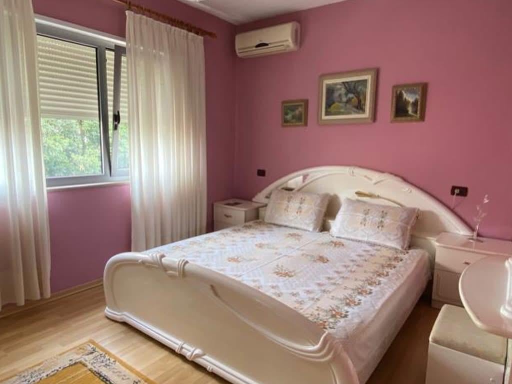 Affittasi 2+1 in Via Fortuzi