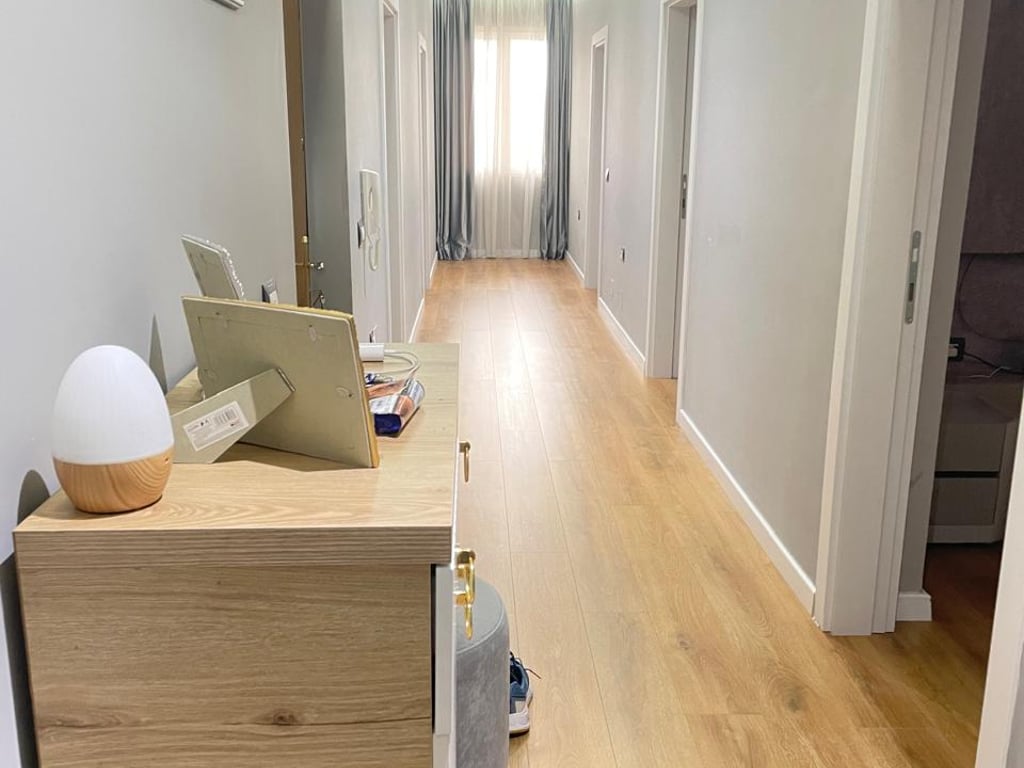 We are selling a 3+1+2 apartment with a storage room, near Uzina Dinamo, Ferit Xhajko Street.