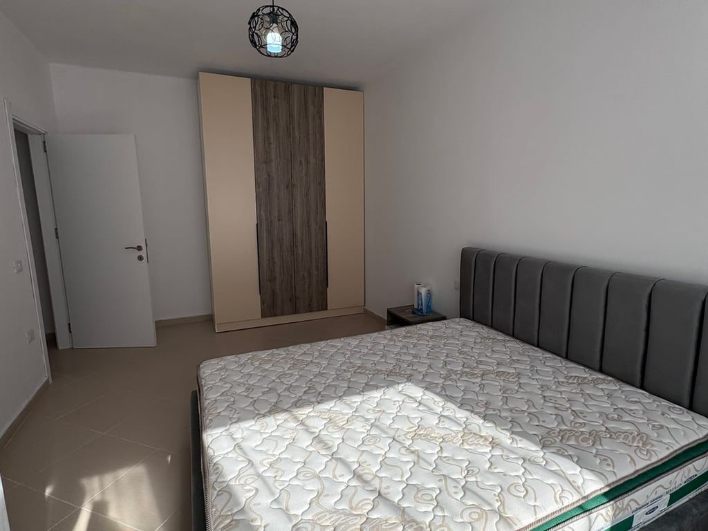 Affittasi appartamento 2+1, Fresk vicino all'Hotel Gaxherri Prezzo: 350 mila lekë
