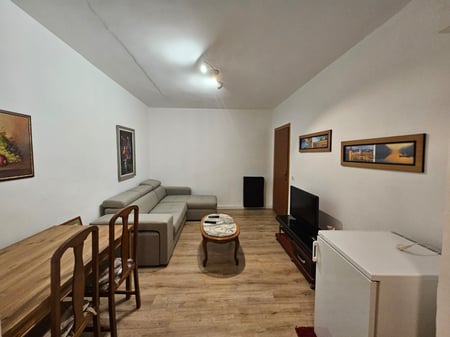 1+1 for rent in Myslym Shyr, near BKT.