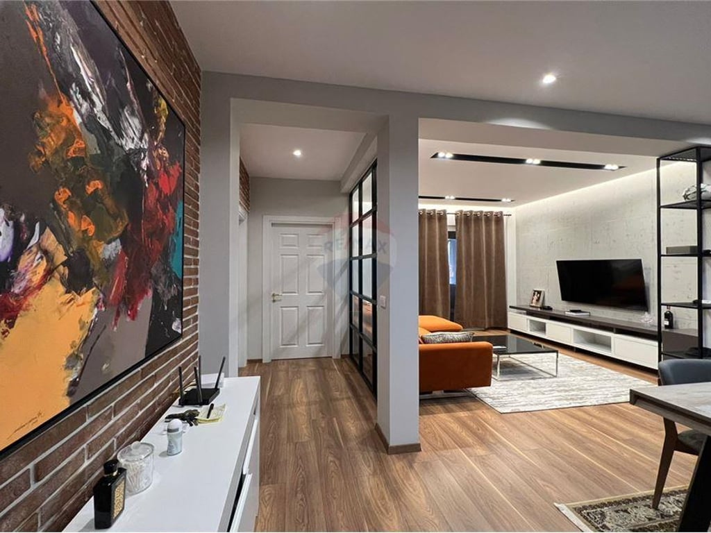 Affittasi appartamento 2+1+2 in Via Kavajë.