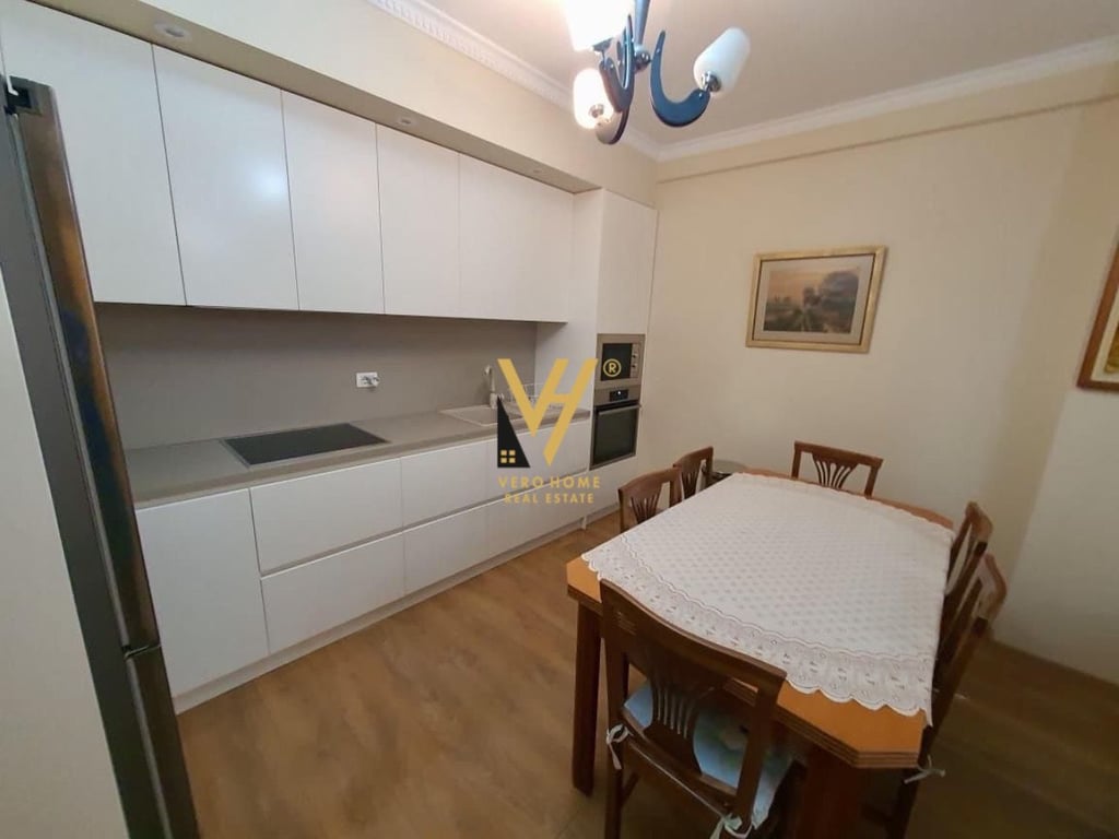 JEPET APARTAMENT 2+1+BLK ME QERA NE ASTIR 600 EURO