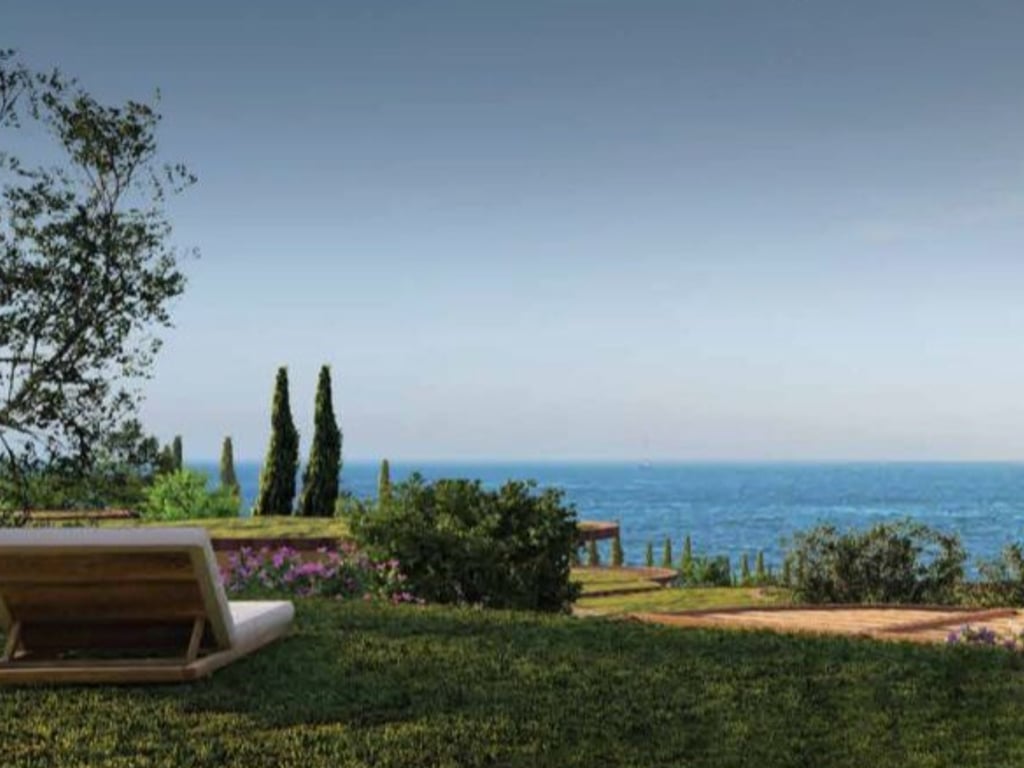 🏠 VILLA A DUE PIANI CON PISCINA A DHERMI! | 🌊 Villa a due piani con piscina a Dhermi!
