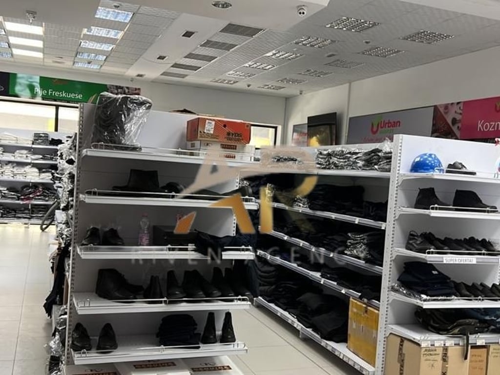 Shitet Ambjent biznesi Qendër