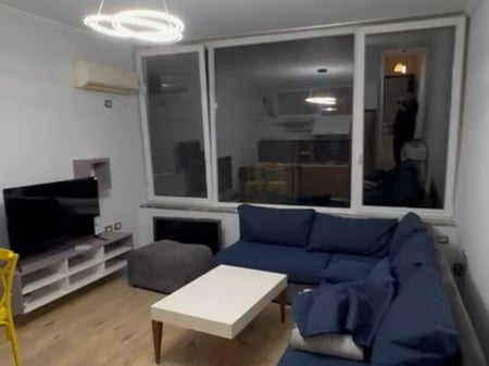AFFITTASI APPARTAMENTO 1+1 400 EURO VIA 5 MAGGIO