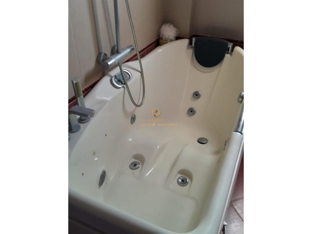 	Apartament 2+1+2 për Shitje në Sarandë - 155,000€ | 120 m²