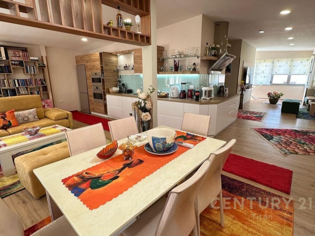 🏢 PENTHOUSE PANORAMIK NË ZEMËR TË SHËNGJINIT! 🌊 STUNNING PANORAMIC PENTHOUSE IN THE HEART OF SHËNGJIN!