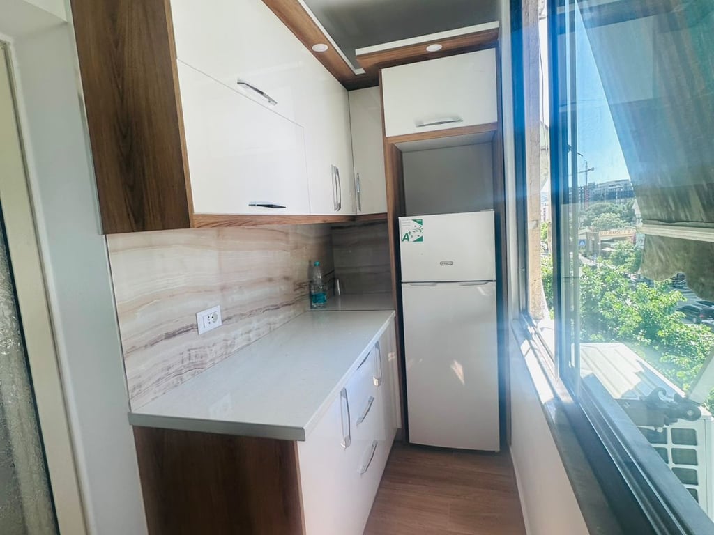 Affittasi appartamento 2+1+1 con balcone