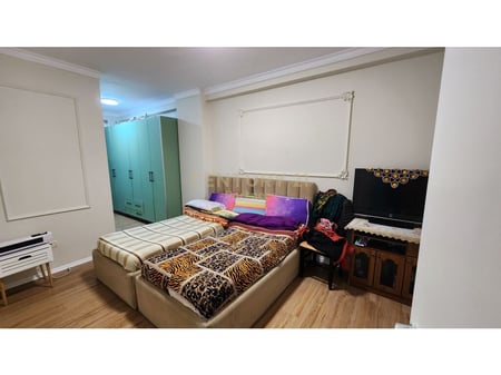 Vendesi 1+1 in Via Besim Alla.