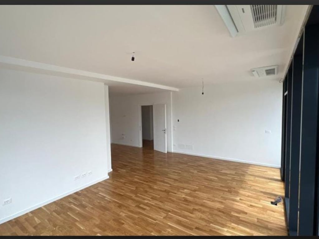 Zyre Me Qera tek Rruga e Kosovareve (ID BZ2599) Tirane.​