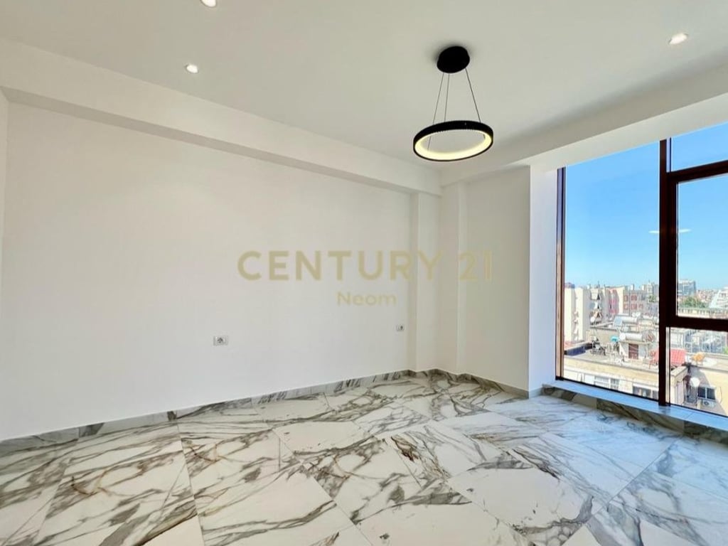 ✨ Qira, Zyrë Moderne – 70 m² – Rruga e Kavajës