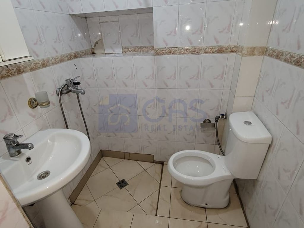 An apartment 1+1 is for rent in Bllok for 45,000 lek.