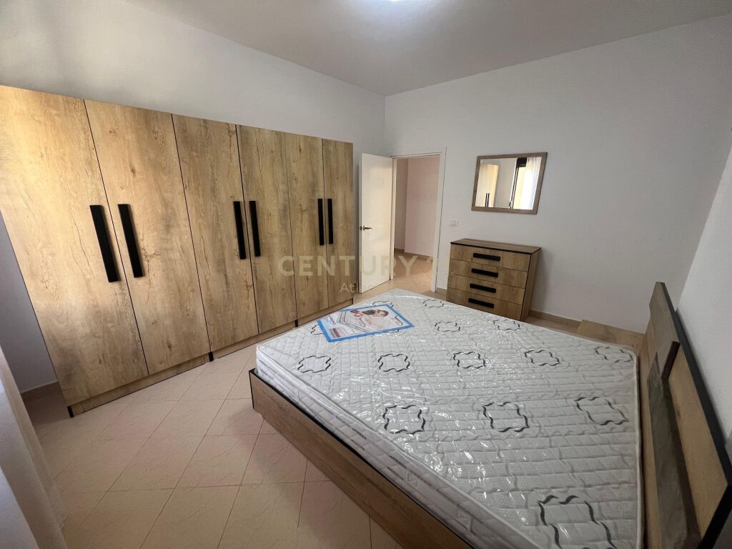 JEPET ME QIRA APARTAMENT 2+1+2 TUALETE TEK ISH RAJONI NE DURRES !
