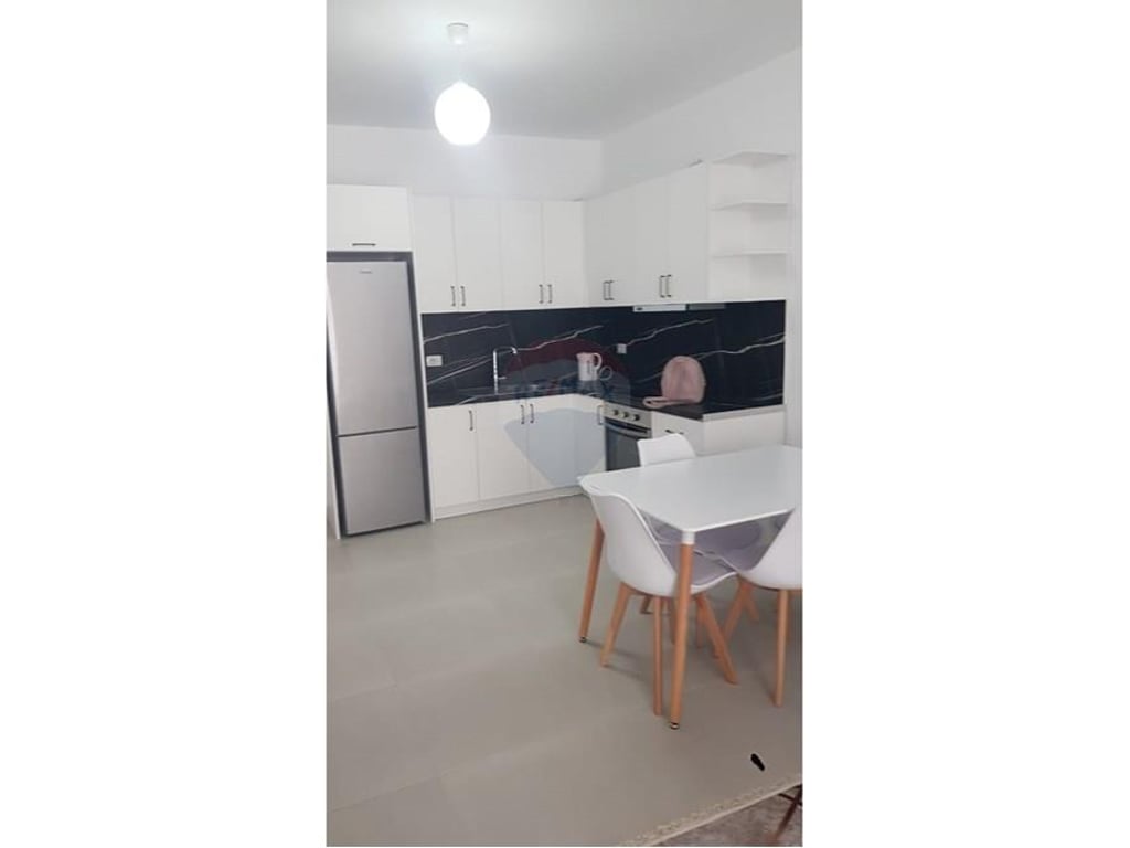 Appartamento 3+1+2 & Posto Auto, Giardino Botanico