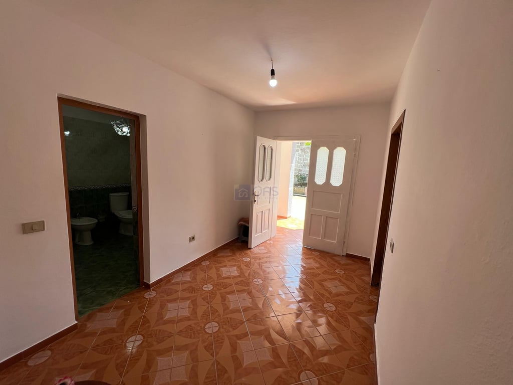 A private 2+1 house is for rent in Selite (parking for up to 7 cars).