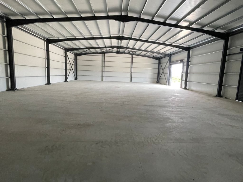 AFFITTASI CAPANNONE, RINAS 📍 RINAS