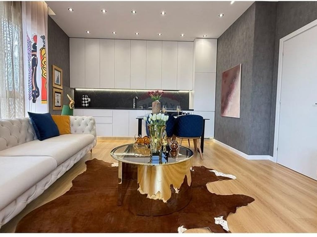 2+1 apartment for sale on Gjergj Fishta Boulevard!