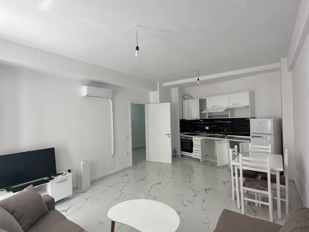 🏡 Jepet apartament 2+1 me Qira te Urban Gate, Astir