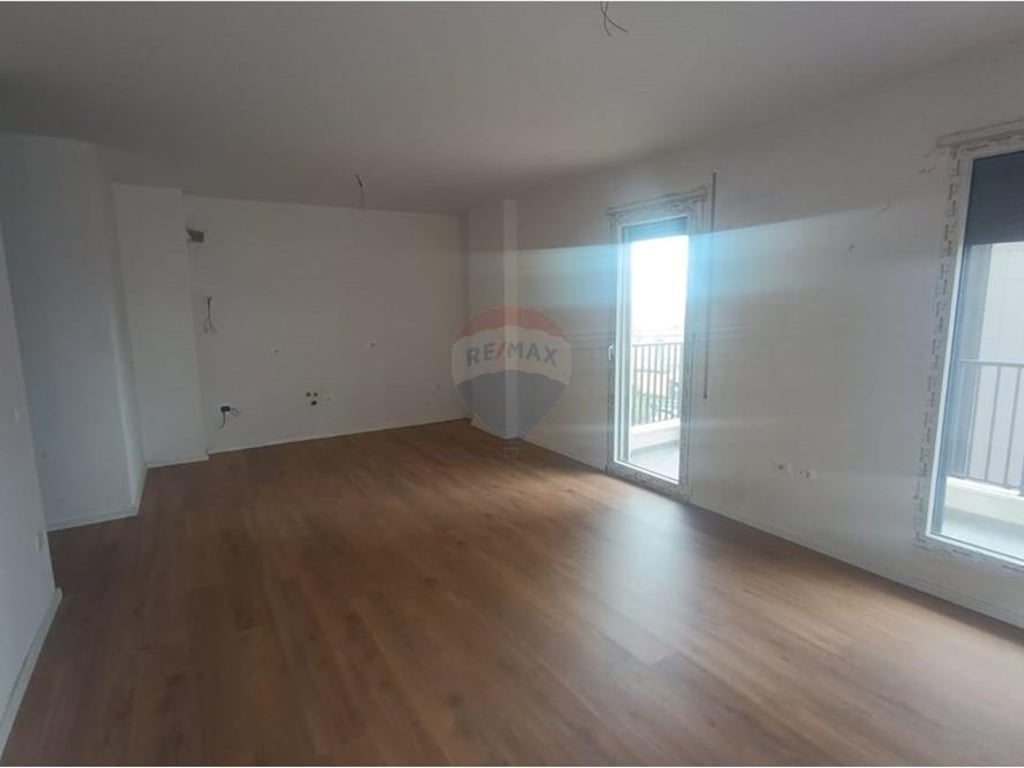 Apartament 2+1+2 tualete per shitje ne Don Bosko