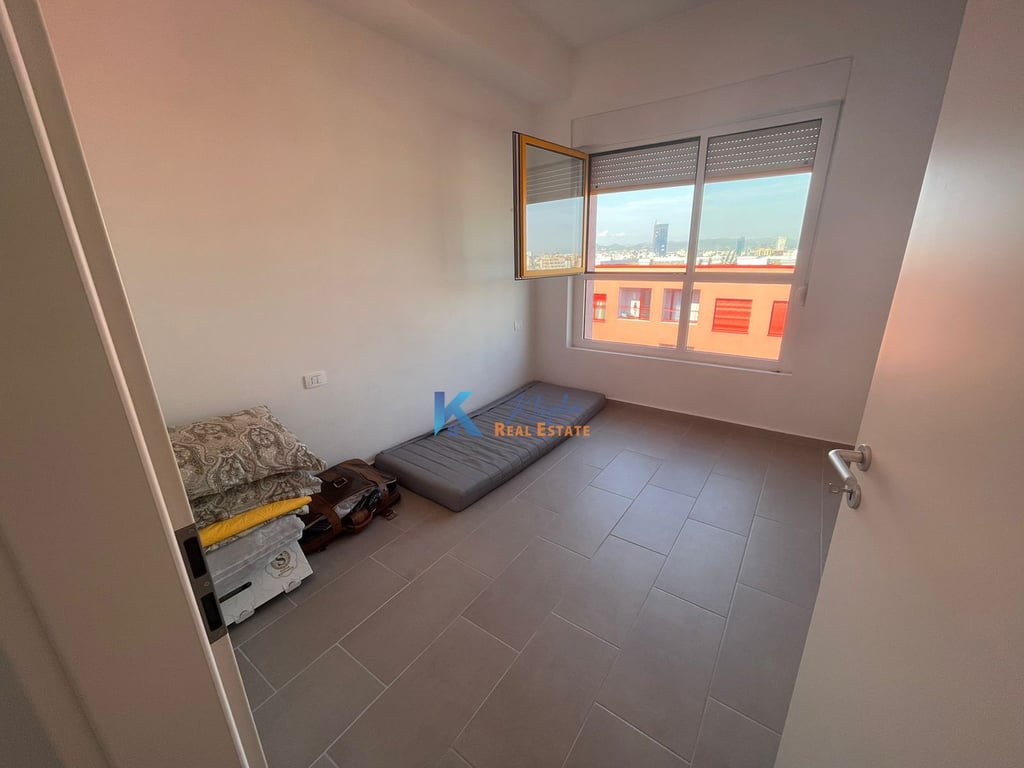 Apartament 1+1 per qira ne Ali Dem, te kompleksi Mangalem