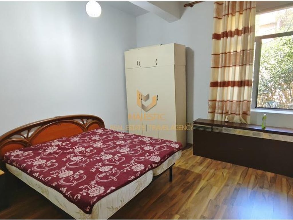 A 1+1 apartment is available for rent in Myslym Shyr, Tennis Field.