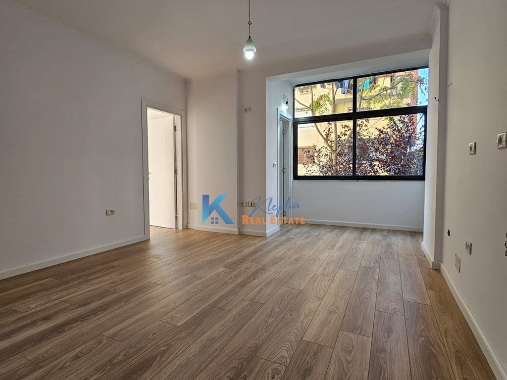 ZYRE PER QIRA PRANE KOMPLEKSIT SQUARE21