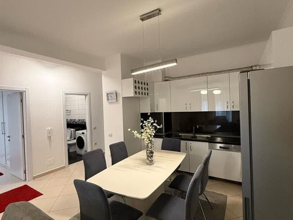 Apartament Me Qera 2+1 tek Kompleksi Golden Park (ID B2201231) Tirane​