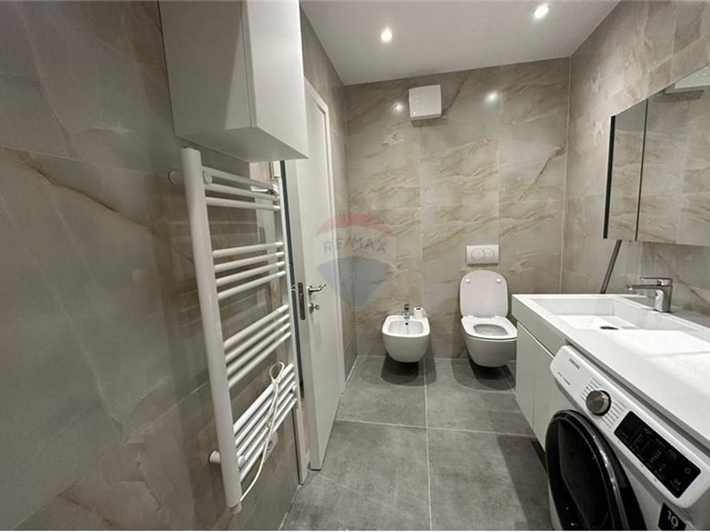 1+1 Apartment for Rent at Zogu i Zi