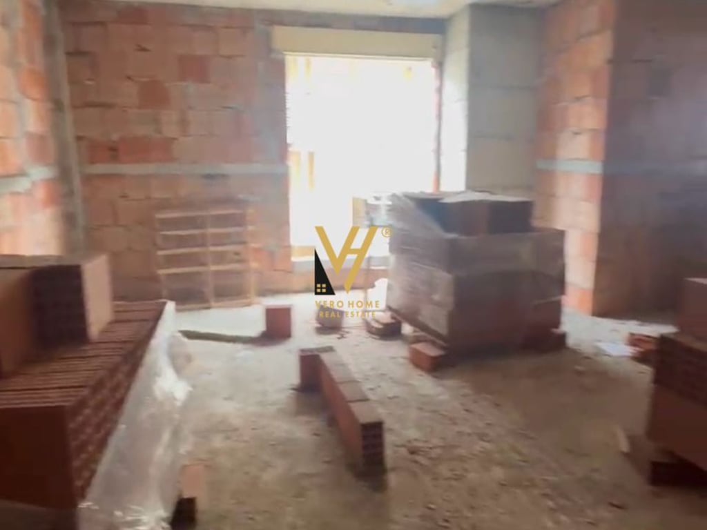 SHITET APARTAMENT 1+1+BLK NE GOLEM 80.800 EURO