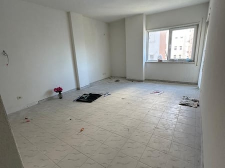 SHITET APARTAMENT 1+1 TEK SHKEMBI I KAVAJES